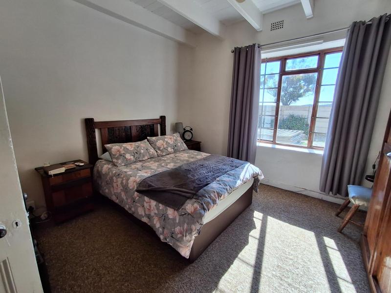 5 Bedroom Property for Sale in Stompneus Bay Western Cape